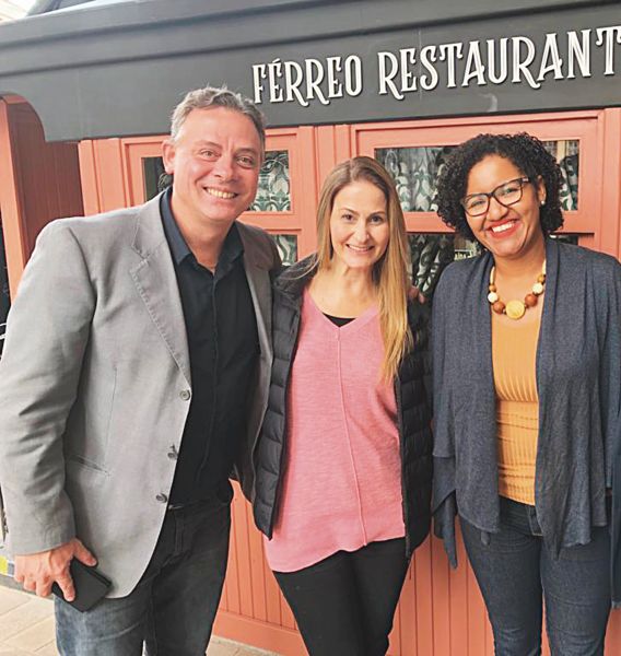 Secretário de Turismo de Canela/RS, Ângelo Sanches, Vanessa Fagá e Amanda Pinto do Sebrae/AL